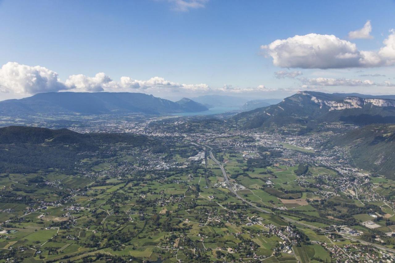 Le Studio Du Moulin Lägenhet Chambéry Exteriör bild